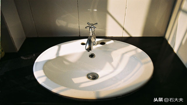 石材材質的洗手臺會出現哪些污染?如何解決? 石材材質的洗手臺會出現哪些污染?如何解決?